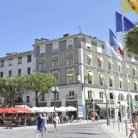 Hotel Le Bourbon Pau Centre-2